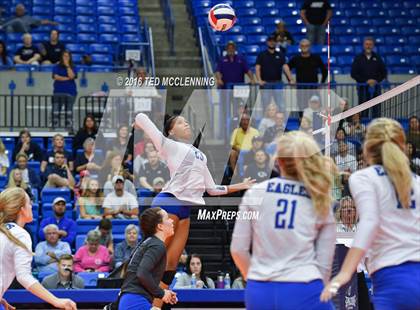 Thumbnail 3 in Paris vs Conway Christian  (AHSAA 3A State Final) photogallery.