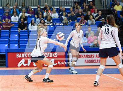 Thumbnail 1 in Paris vs Conway Christian  (AHSAA 3A State Final) photogallery.