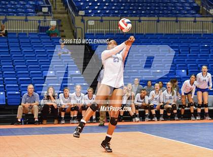 Thumbnail 2 in Paris vs Conway Christian  (AHSAA 3A State Final) photogallery.