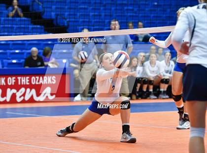 Thumbnail 2 in Paris vs Conway Christian  (AHSAA 3A State Final) photogallery.
