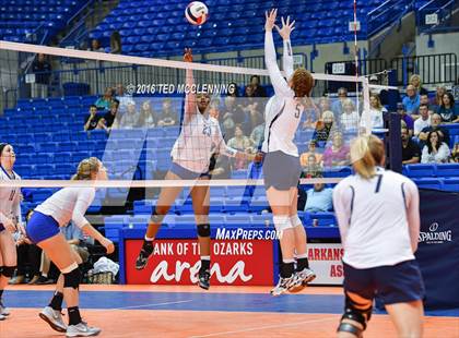 Thumbnail 3 in Paris vs Conway Christian  (AHSAA 3A State Final) photogallery.