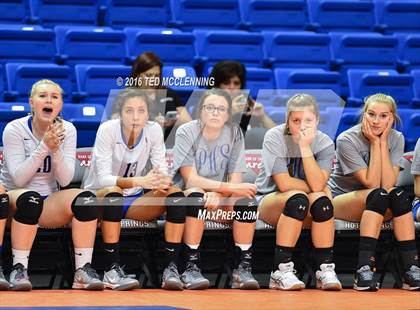Thumbnail 2 in Paris vs Conway Christian  (AHSAA 3A State Final) photogallery.