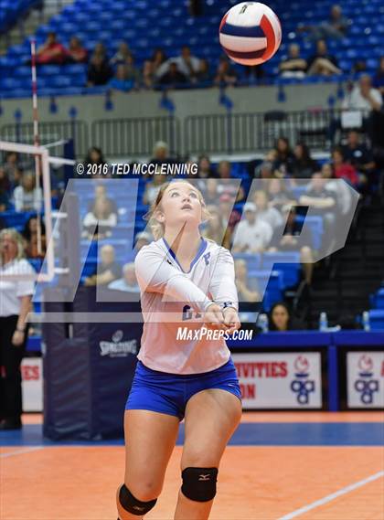 Thumbnail 2 in Paris vs Conway Christian  (AHSAA 3A State Final) photogallery.