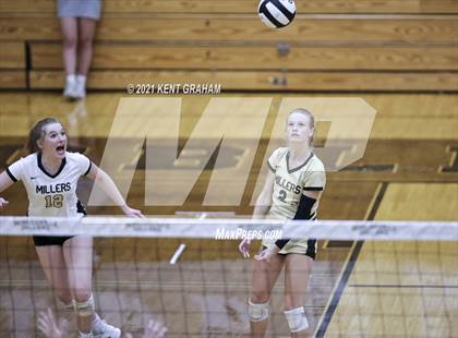 Thumbnail 3 in Avon @ Noblesville photogallery.
