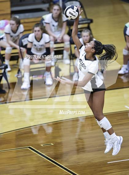 Thumbnail 2 in Avon @ Noblesville photogallery.