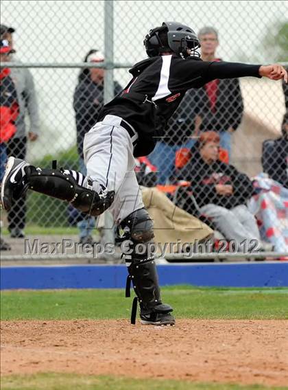 Thumbnail 3 in Rangeview @ Grandview (2012 Class 5A District Baseball) photogallery.