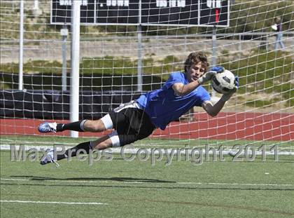 Thumbnail 2 in Torrey Pines vs. Rancho Bernardo (CIF SDS D1 Final) photogallery.