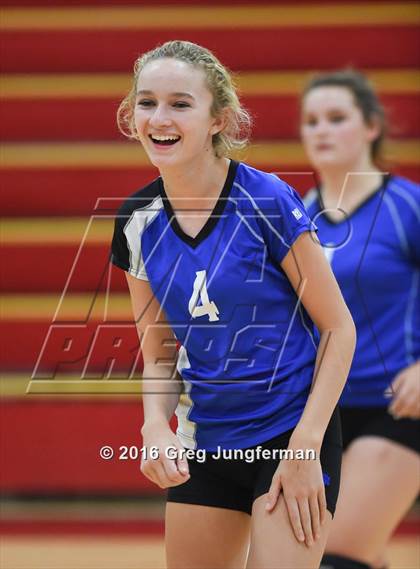 Thumbnail 3 in Analy @ Cardinal Newman photogallery.