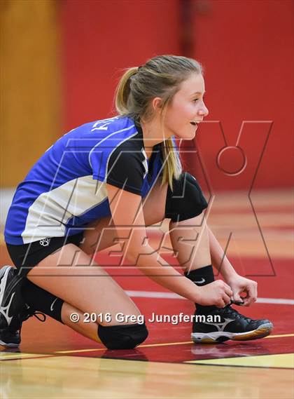 Thumbnail 1 in Analy @ Cardinal Newman photogallery.