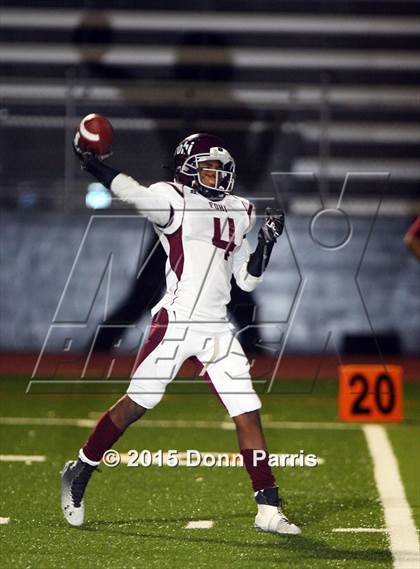 Thumbnail 3 in Fontana vs. Alta Loma photogallery.