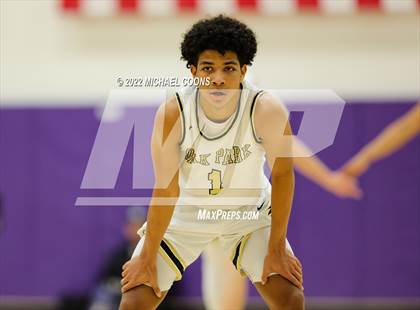 Thumbnail 3 in Oak Park vs. Crespi photogallery.