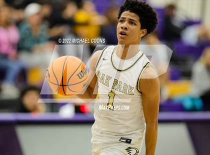Thumbnail 2 in Oak Park vs. Crespi photogallery.