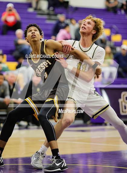 Thumbnail 2 in Oak Park vs. Crespi photogallery.