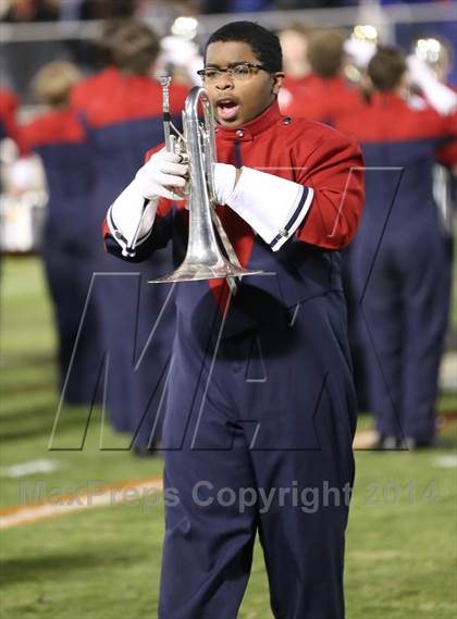 Thumbnail 3 in Vestavia Hills @ Hoover (AHSAA Class 6A Semifinal) photogallery.