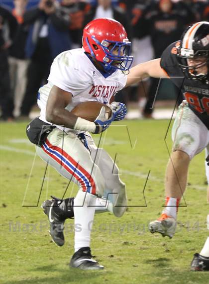 Thumbnail 2 in Vestavia Hills @ Hoover (AHSAA Class 6A Semifinal) photogallery.