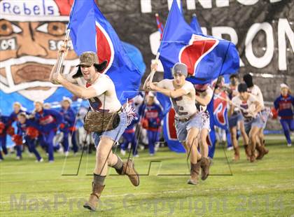 Thumbnail 2 in Vestavia Hills @ Hoover (AHSAA Class 6A Semifinal) photogallery.