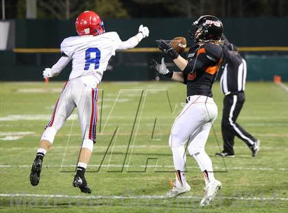 Thumbnail 3 in Vestavia Hills @ Hoover (AHSAA Class 6A Semifinal) photogallery.