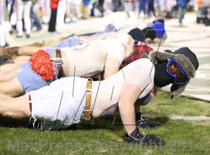 Thumbnail 3 in Vestavia Hills @ Hoover (AHSAA Class 6A Semifinal) photogallery.