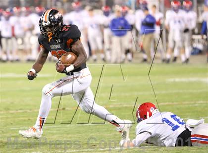 Thumbnail 2 in Vestavia Hills @ Hoover (AHSAA Class 6A Semifinal) photogallery.