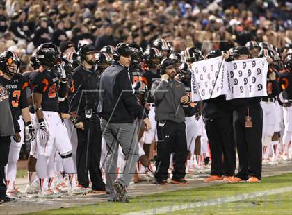 Thumbnail 1 in Vestavia Hills @ Hoover (AHSAA Class 6A Semifinal) photogallery.