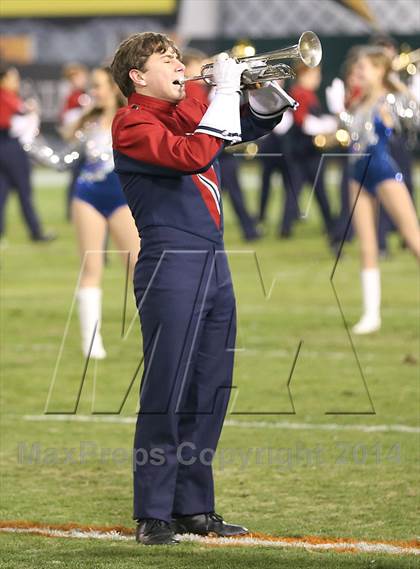 Thumbnail 2 in Vestavia Hills @ Hoover (AHSAA Class 6A Semifinal) photogallery.