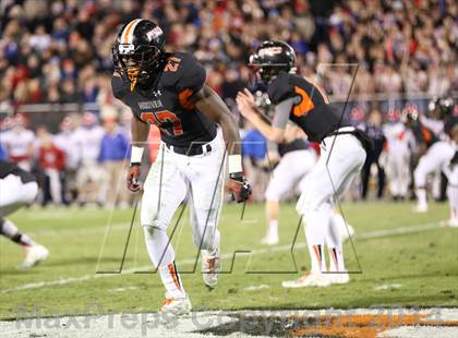 Thumbnail 3 in Vestavia Hills @ Hoover (AHSAA Class 6A Semifinal) photogallery.