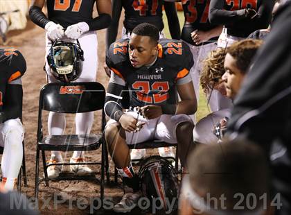 Thumbnail 2 in Vestavia Hills @ Hoover (AHSAA Class 6A Semifinal) photogallery.