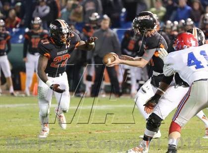 Thumbnail 2 in Vestavia Hills @ Hoover (AHSAA Class 6A Semifinal) photogallery.