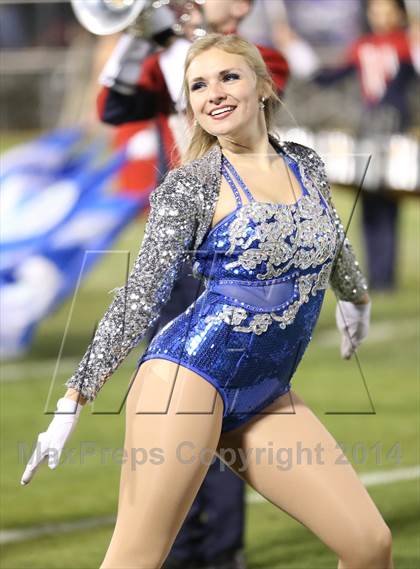 Thumbnail 2 in Vestavia Hills @ Hoover (AHSAA Class 6A Semifinal) photogallery.