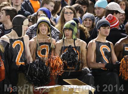 Thumbnail 3 in Vestavia Hills @ Hoover (AHSAA Class 6A Semifinal) photogallery.