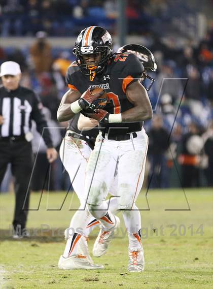 Thumbnail 1 in Vestavia Hills @ Hoover (AHSAA Class 6A Semifinal) photogallery.