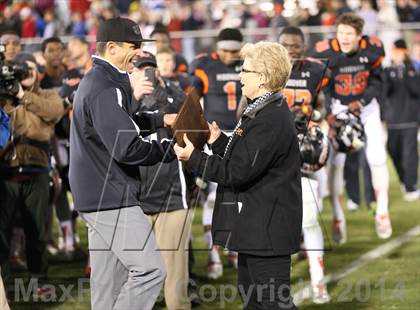 Thumbnail 2 in Vestavia Hills @ Hoover (AHSAA Class 6A Semifinal) photogallery.