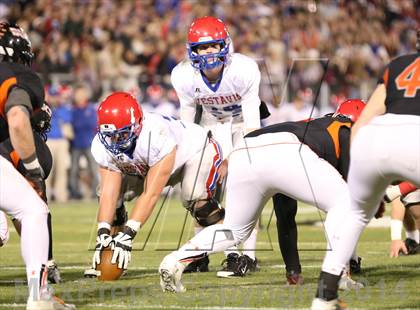 Thumbnail 3 in Vestavia Hills @ Hoover (AHSAA Class 6A Semifinal) photogallery.