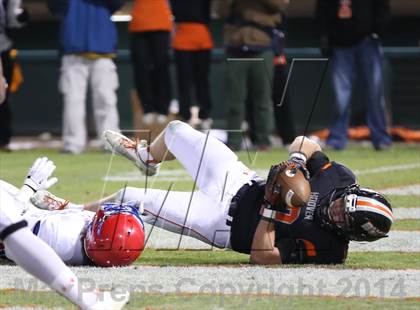 Thumbnail 1 in Vestavia Hills @ Hoover (AHSAA Class 6A Semifinal) photogallery.