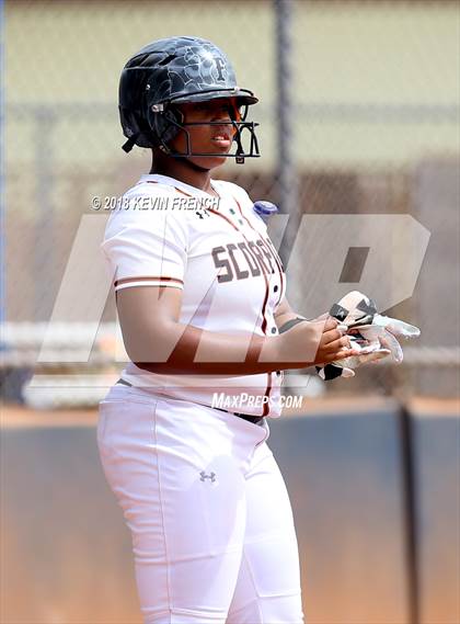 Thumbnail 3 in Desert Edge vs. Glendale photogallery.