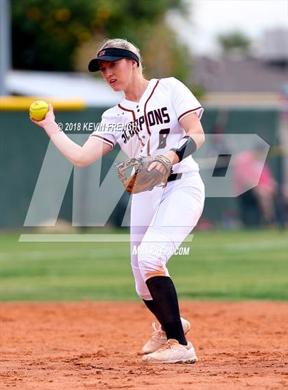 Thumbnail 3 in Desert Edge vs. Glendale photogallery.