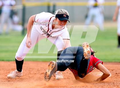 Thumbnail 1 in Desert Edge vs. Glendale photogallery.