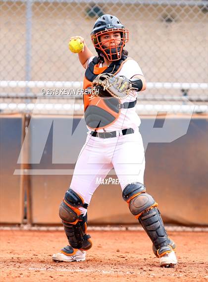 Thumbnail 3 in Desert Edge vs. Glendale photogallery.