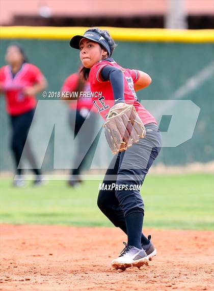 Thumbnail 1 in Desert Edge vs. Glendale photogallery.