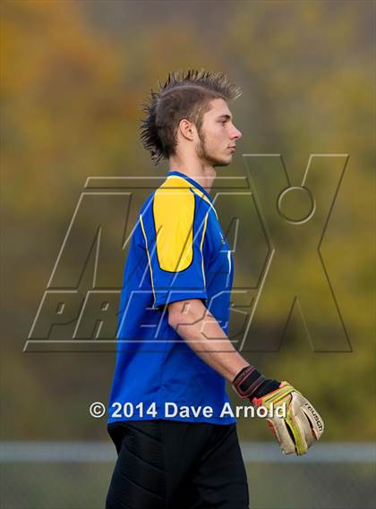 Thumbnail 3 in Silver Lake Regional vs Needham (MIAA Division 1 South Semifinal) photogallery.