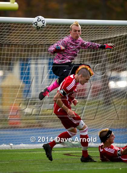 Thumbnail 3 in Silver Lake Regional vs Needham (MIAA Division 1 South Semifinal) photogallery.