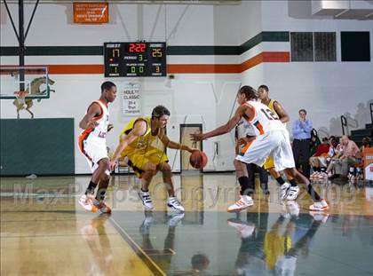 Thumbnail 3 in Lincolnton @ East Lincoln (NCHSAA Playoffs) photogallery.