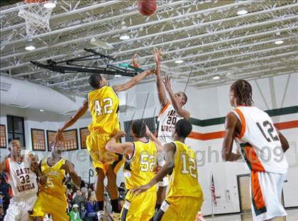 Thumbnail 3 in Lincolnton @ East Lincoln (NCHSAA Playoffs) photogallery.