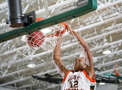 Thumbnail 3 in Lincolnton @ East Lincoln (NCHSAA Playoffs) photogallery.