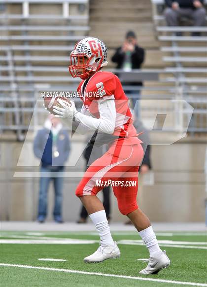 Thumbnail 2 in Marion Local vs. Cuyahoga Heights (OHSAA Division 6 Final)  photogallery.
