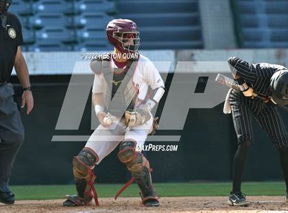 Thumbnail 3 in Warren vs. La Serna photogallery.