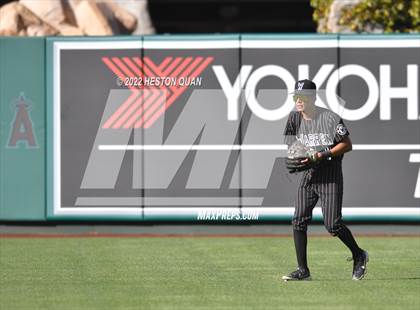 Thumbnail 3 in Warren vs. La Serna photogallery.