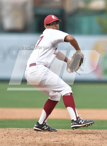 Thumbnail 1 in Warren vs. La Serna photogallery.