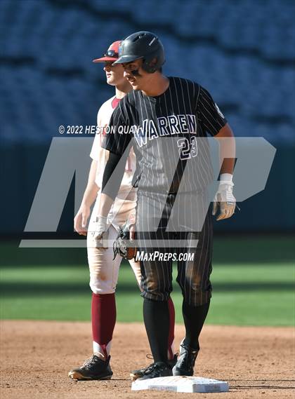 Thumbnail 3 in Warren vs. La Serna photogallery.
