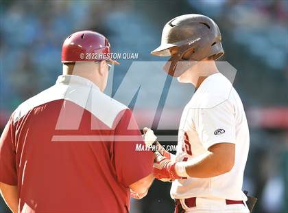 Thumbnail 3 in Warren vs. La Serna photogallery.
